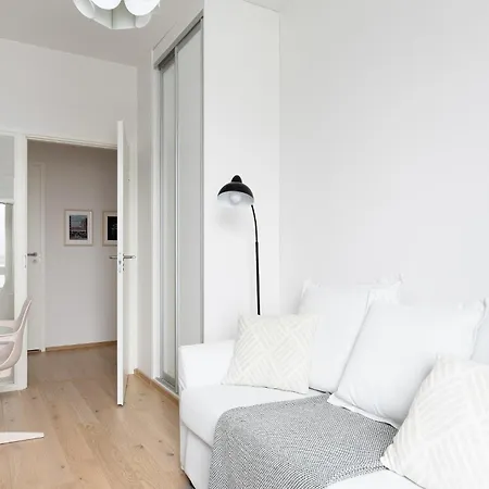 Luxury Penthouse With Stunning Sea Views & Private Sauna Apartmán *