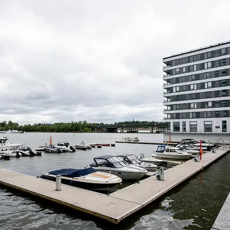 Luxury Penthouse With Stunning Sea Views & Private Sauna Apartmán *