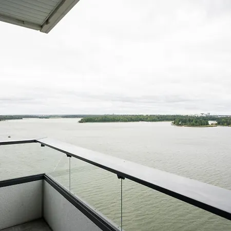 Luxury Penthouse With Stunning Sea Views & Private Sauna Apartmán *