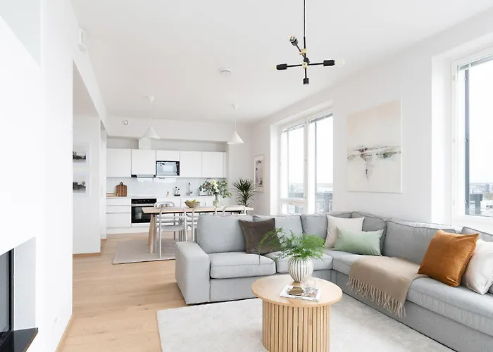 Luxury Penthouse With Stunning Sea Views & Private Sauna Apartmán *