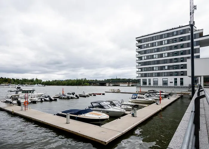 Luxury Penthouse With Stunning Sea Views & Private Sauna Apartmán *